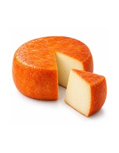 Pastorello Sardo fromage de brebis à croûte orange avec une portion découpée